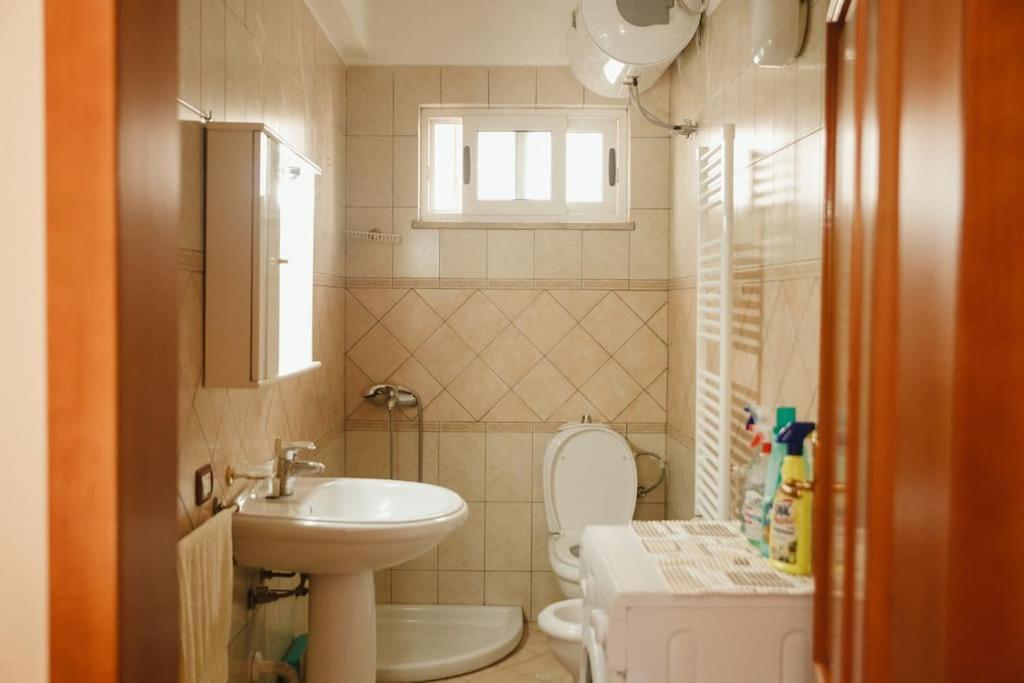 Rare Durres Apartment With Private Parking & Garden מראה חיצוני תמונה