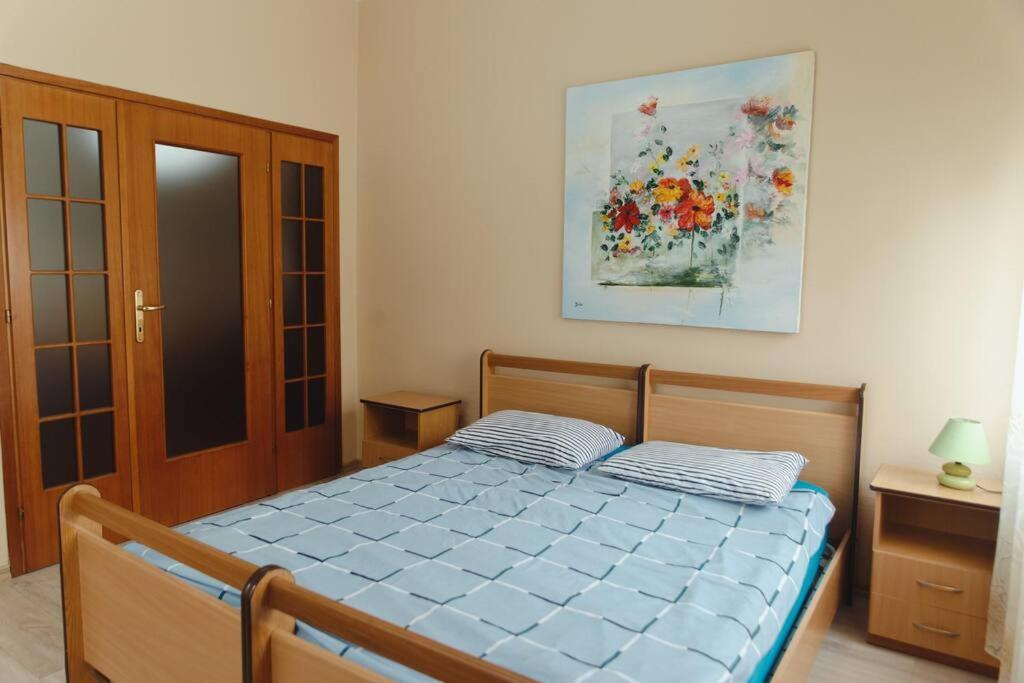 Rare Durres Apartment With Private Parking & Garden מראה חיצוני תמונה
